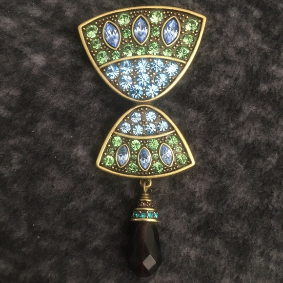 LaVintage Custom Bell Shape Clip on Earrings - Picture 7 of 9